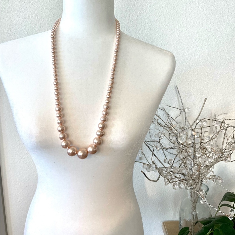 Light Pink Pearl Necklace 15 1/2”